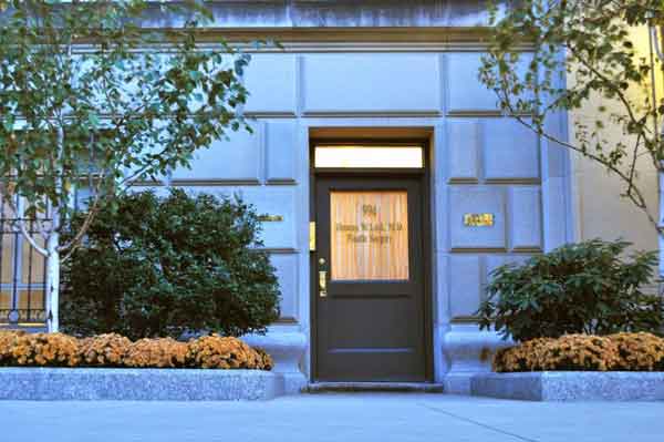 Fifth Avenue, New York City office location for Thomas Loeb plastic surgery. Consultations answer more FAQS. 